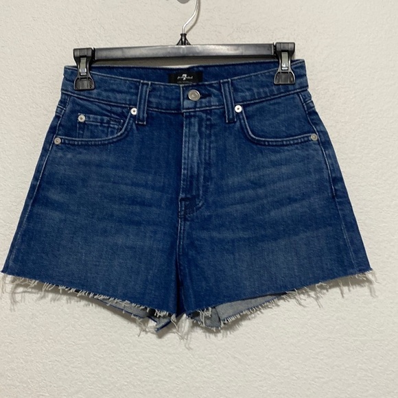 7 For All Mankind NEW High Waist Shorts Dark Wash Size 24 - Picture 1 of 10